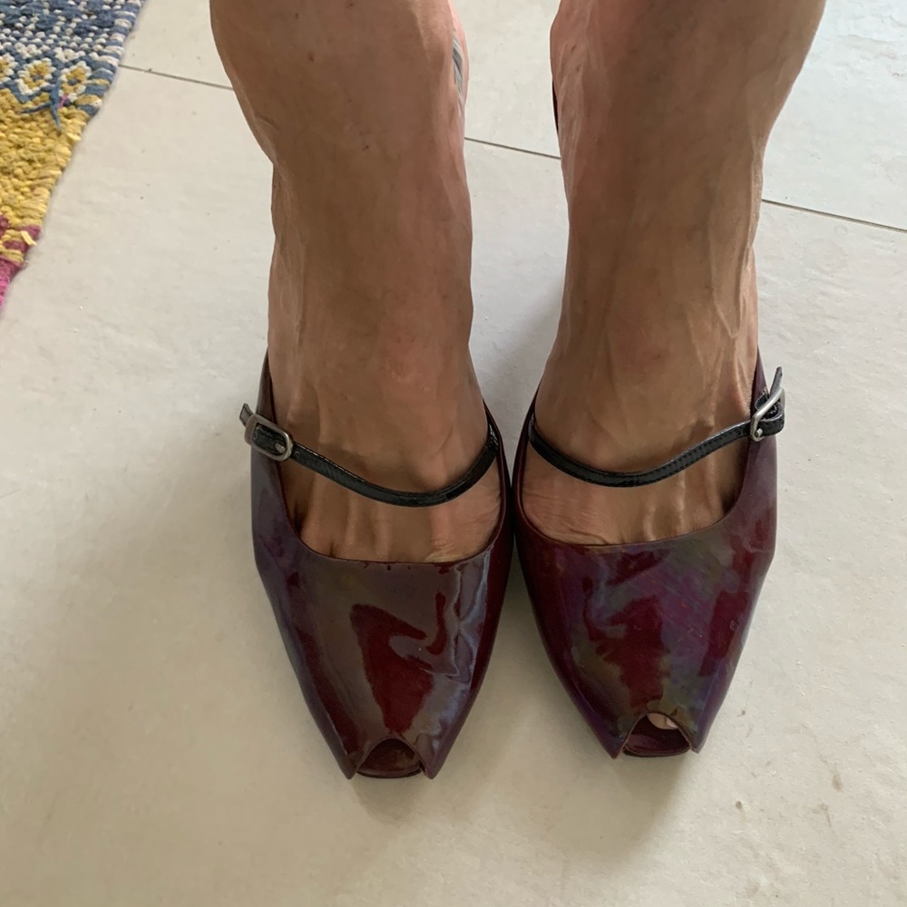 Via Spiga maroon kitten heels